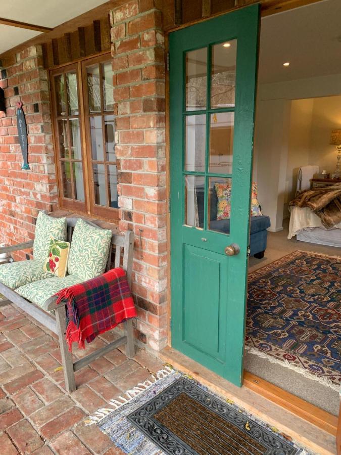 Mill Cottage - Boutique Accommodation And Garden Akaroa Exterior photo