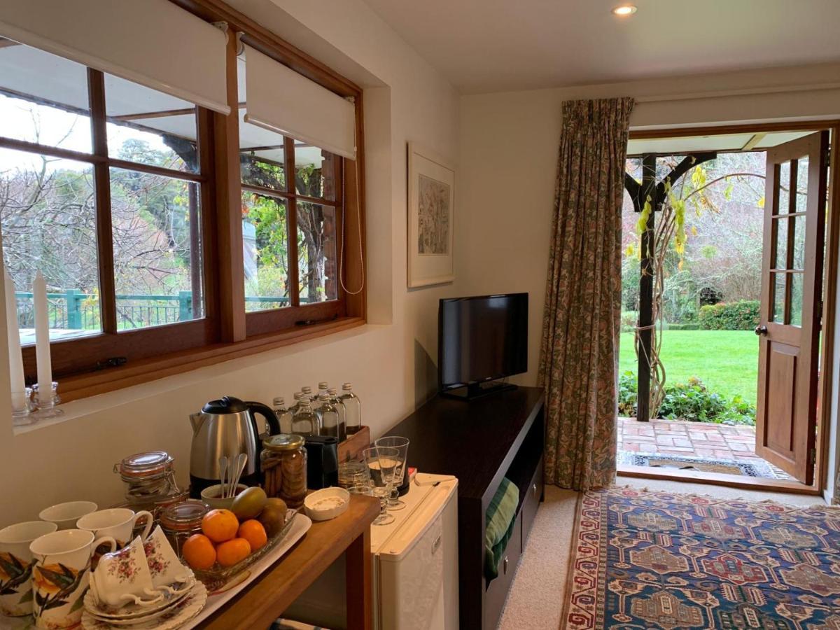 Mill Cottage - Boutique Accommodation And Garden Akaroa Exterior photo